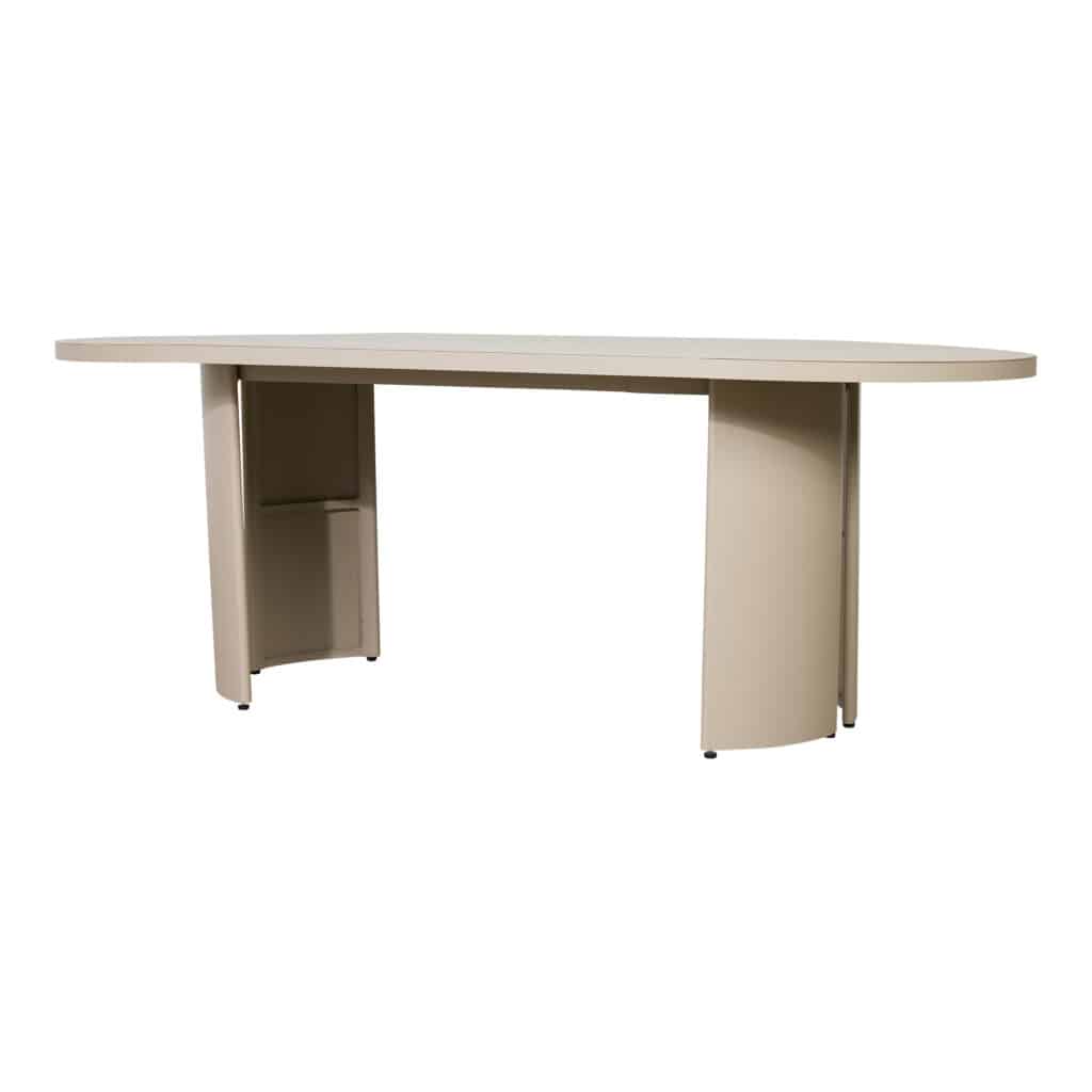 PascalOutdoorDiningTable 2